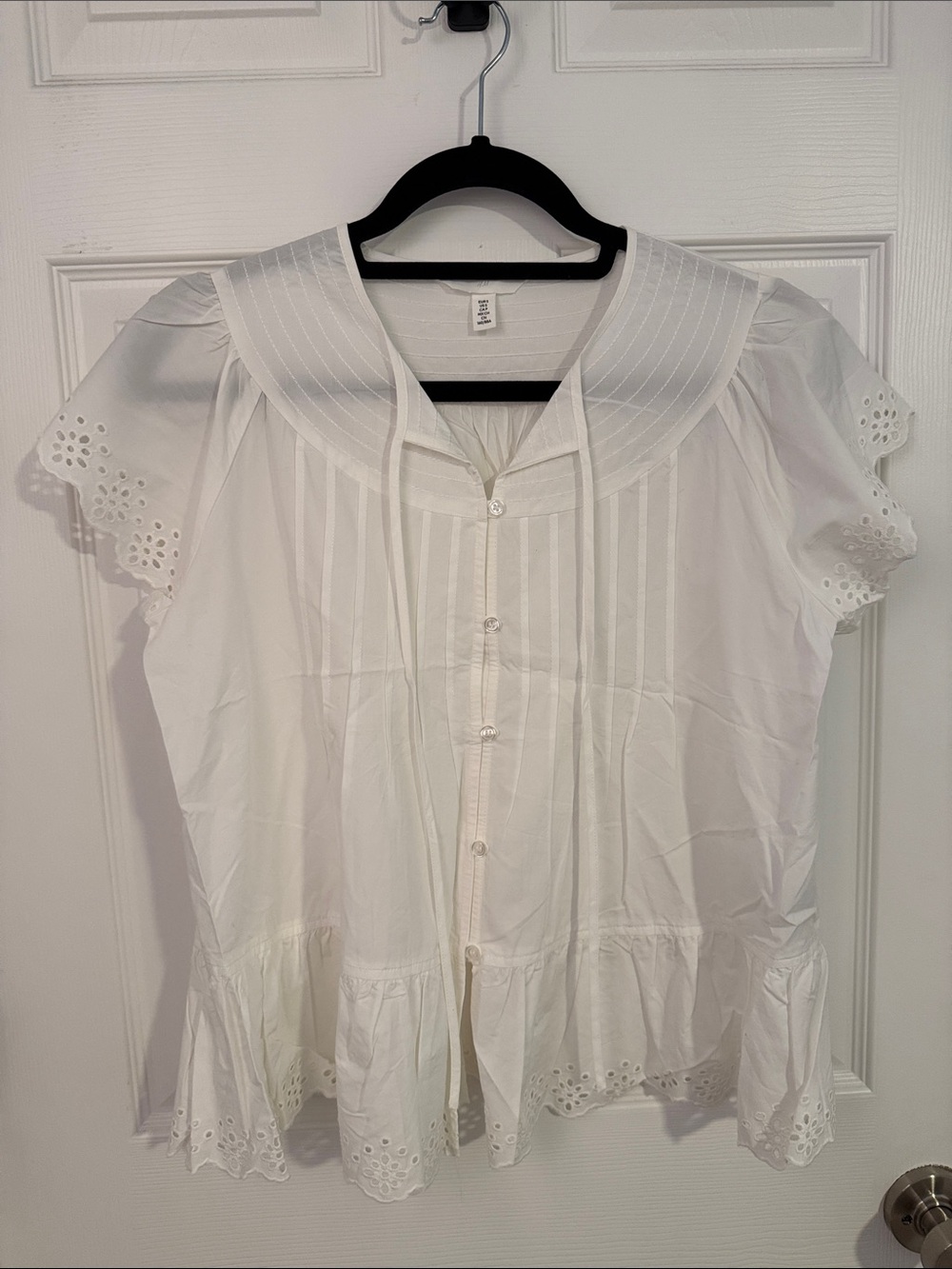 H&M White Eyelet-Sleeve Pintuck Button-Front Blouse